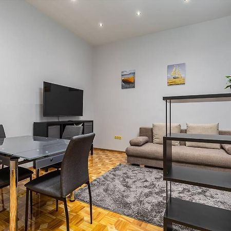 Bold Base Apartment ブダペスト エクステリア 写真