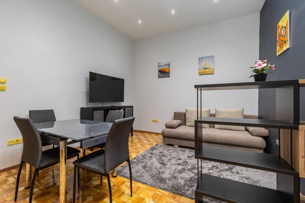 Bold Base Apartment ブダペスト エクステリア 写真